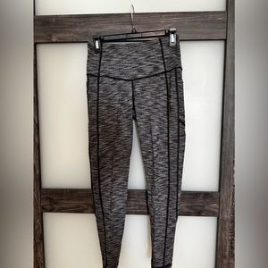 Victoria’s Secret leggings no rips no stains size M